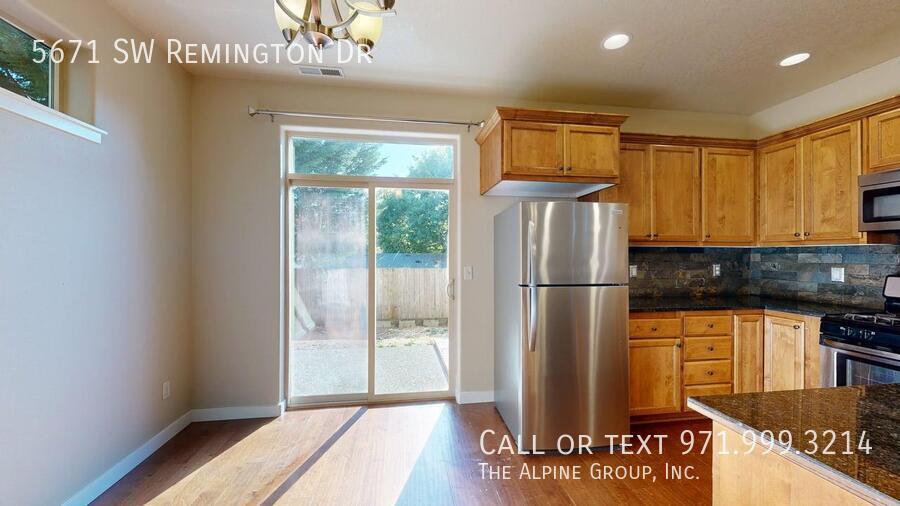 💫 Bright, Open & Move-In Ready! 🏡 Half Off Your First Month! property image