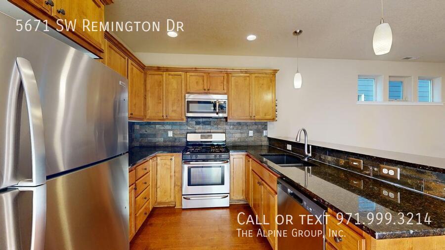 💫 Bright, Open & Move-In Ready! 🏡 Half Off Your First Month! property image