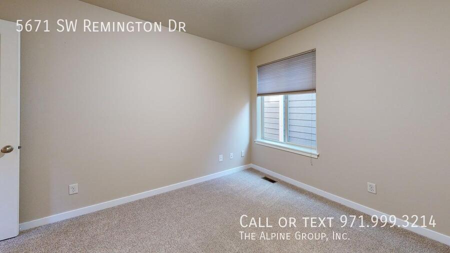 💫 Bright, Open & Move-In Ready! 🏡 Half Off Your First Month! property image