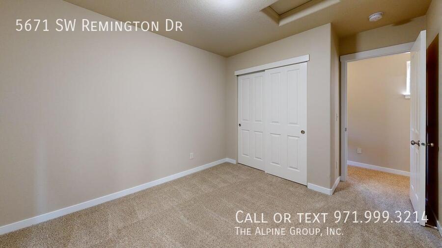 💫 Bright, Open & Move-In Ready! 🏡 Half Off Your First Month! property image