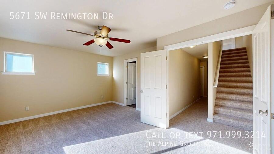 💫 Bright, Open & Move-In Ready! 🏡 Half Off Your First Month! property image