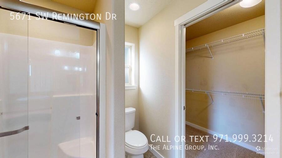 💫 Bright, Open & Move-In Ready! 🏡 Half Off Your First Month! property image