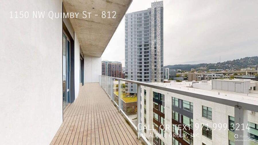 🏙️ Light-Filled Condo with Views, Style & Comfort in North Pearl property image