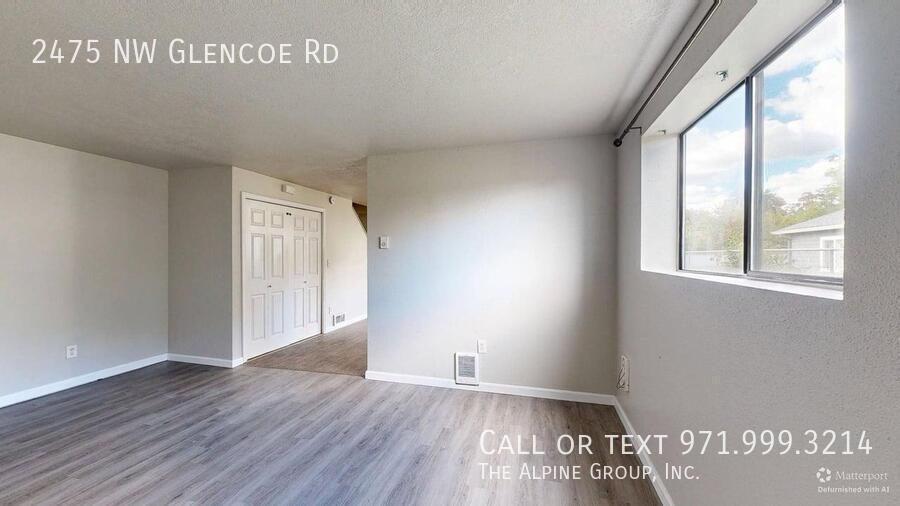 🧺 Charming 2BR Hillsboro Home with Laundry & Patio! property image