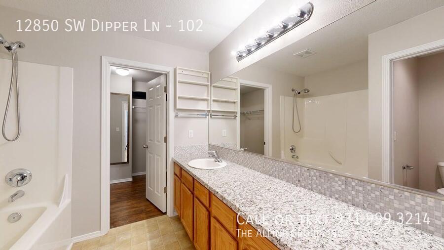 💫HALF-OFF Your First Month! Move-In Ready Townhome with Walkable Amenities! property image