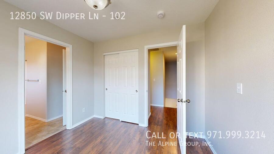 💫HALF-OFF Your First Month! Move-In Ready Townhome with Walkable Amenities! property image