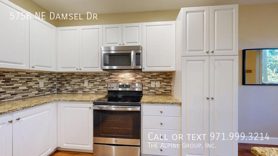 🌳 Hidden Creek Retreat – 4BR Corner Lot Home w/ Modern Comfort! property image