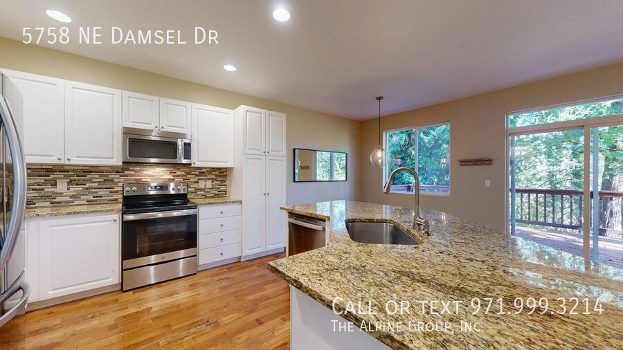 🌳 Hidden Creek Retreat – 4BR Corner Lot Home w/ Modern Comfort! property image