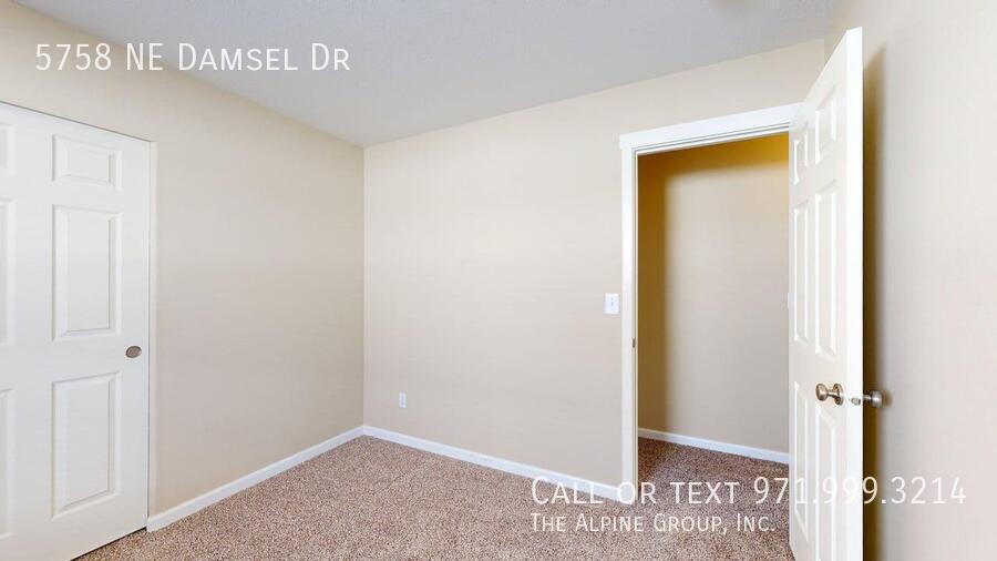 🌳 Hidden Creek Retreat – 4BR Corner Lot Home w/ Modern Comfort! property image