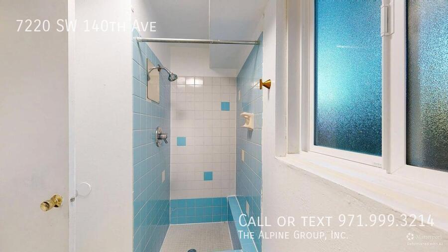 🌸 Beautiful Atrium Entry + Bright Open Layout! property image