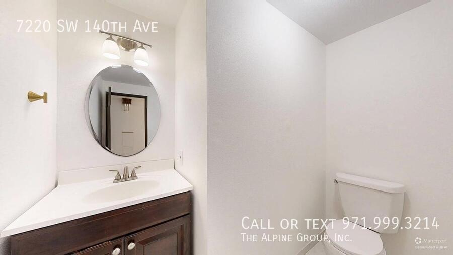 🌸 Beautiful Atrium Entry + Bright Open Layout! property image