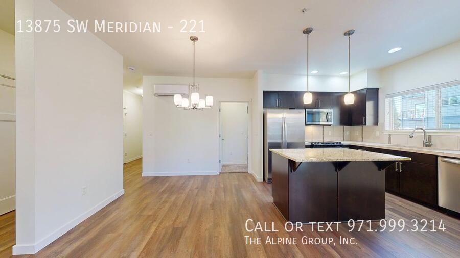 🌆 Luxury Living Near Nike – A/C, Pool & More! property image