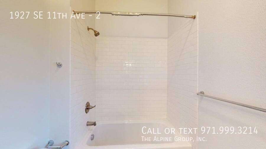 🚀Stylish 1BR with In-Unit Laundry & Free Internet! property image