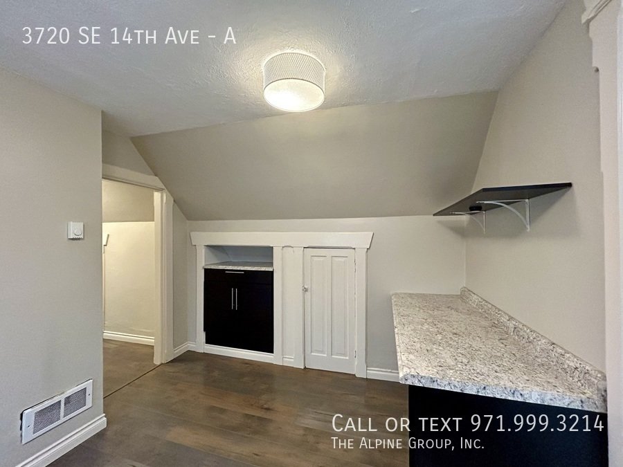 🌟 Brooklyn 1-Bedroom Steal property image