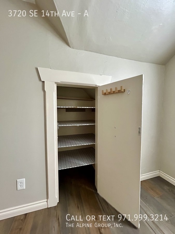 🌟 Brooklyn 1-Bedroom Steal property image