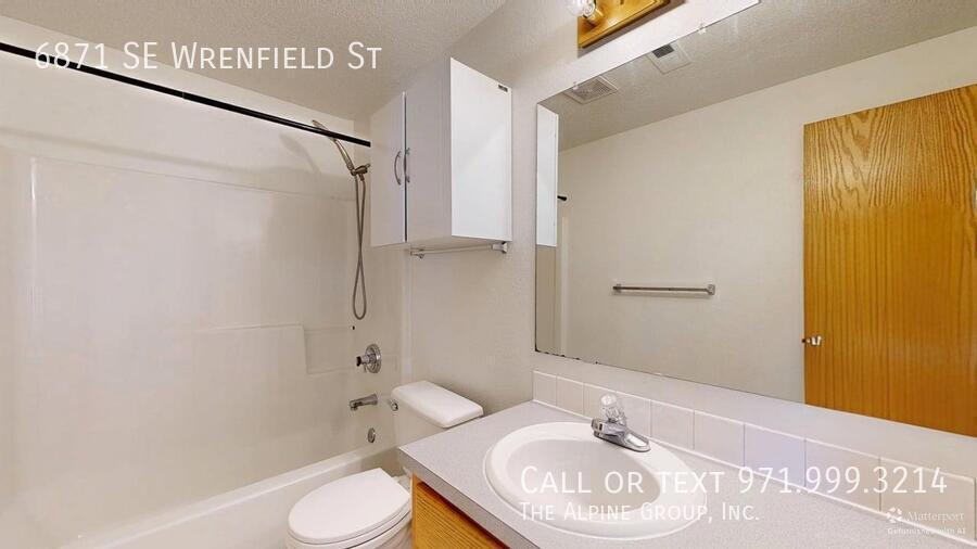 $500 Off Your First Month! Spacious 4BR with Fenced Yard 🌳🔥 property image