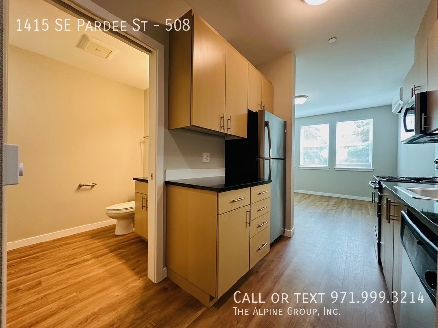 🏙️ Studio Living at The Tristan – First Month FREE! ✨ property image