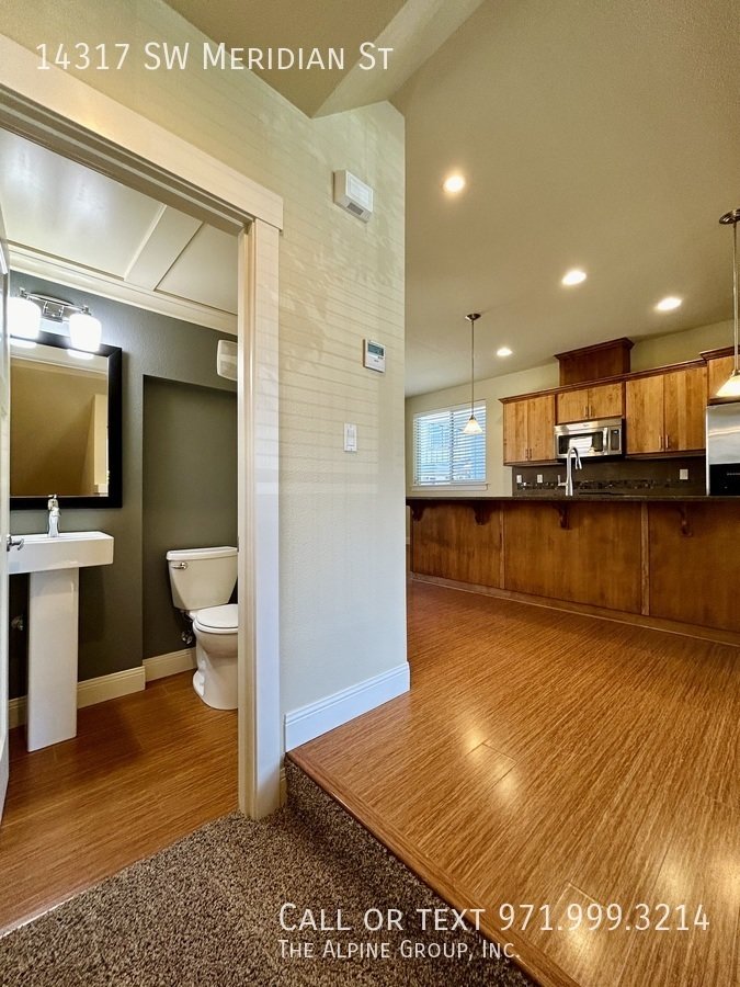 ✨ Modern Luxury in 45° Central | Steps from Nike Campus! property image