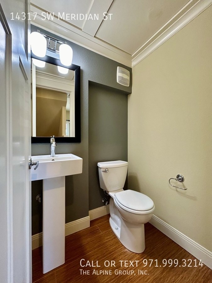 ✨ Modern Luxury in 45° Central | Steps from Nike Campus! property image