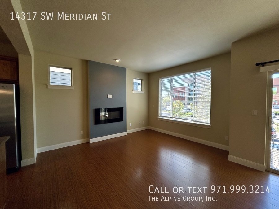 ✨ Modern Luxury in 45° Central | Steps from Nike Campus! property image