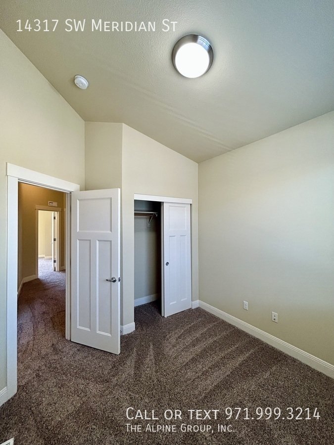 ✨ Modern Luxury in 45° Central | Steps from Nike Campus! property image