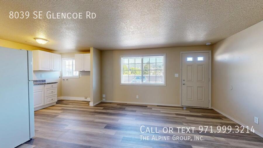 🏡 $500 Toward Your FIRST Month! One-Level Living! Upgraded 2-Bedroom w/ New Appliances property image