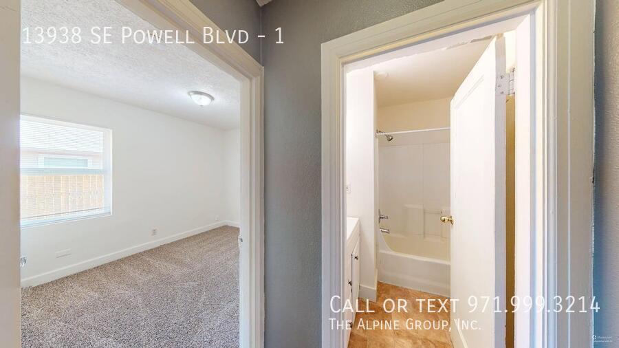 🌿 Inviting Single-Family Gem + $500 First Month Special! property image