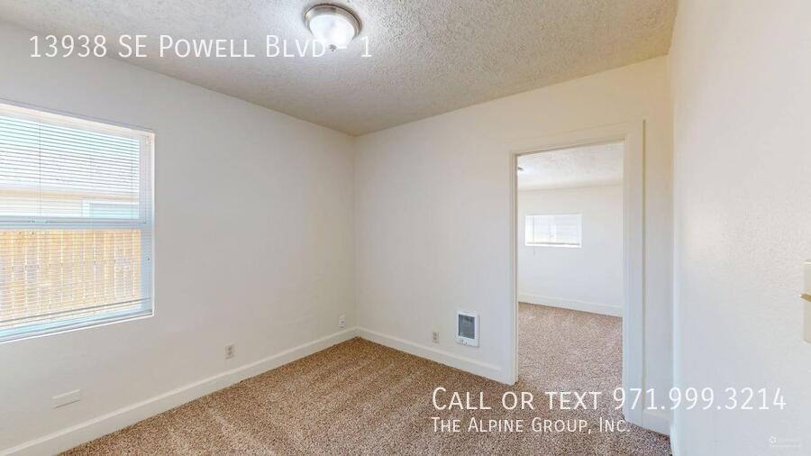 🌿 Inviting Single-Family Gem + $500 First Month Special! property image