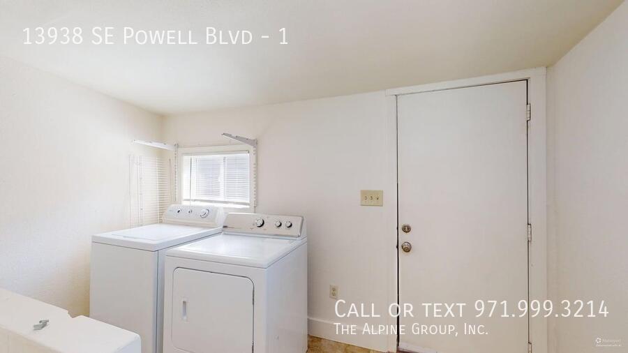 🌿 Inviting Single-Family Gem + $500 First Month Special! property image