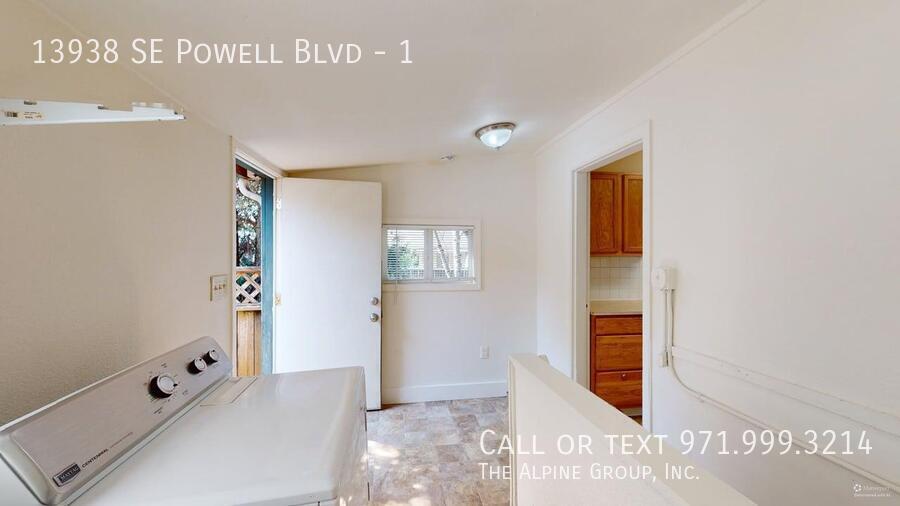 🌿 Inviting Single-Family Gem + $500 First Month Special! property image