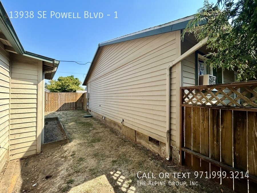 🌿 Inviting Single-Family Gem + $500 First Month Special! property image