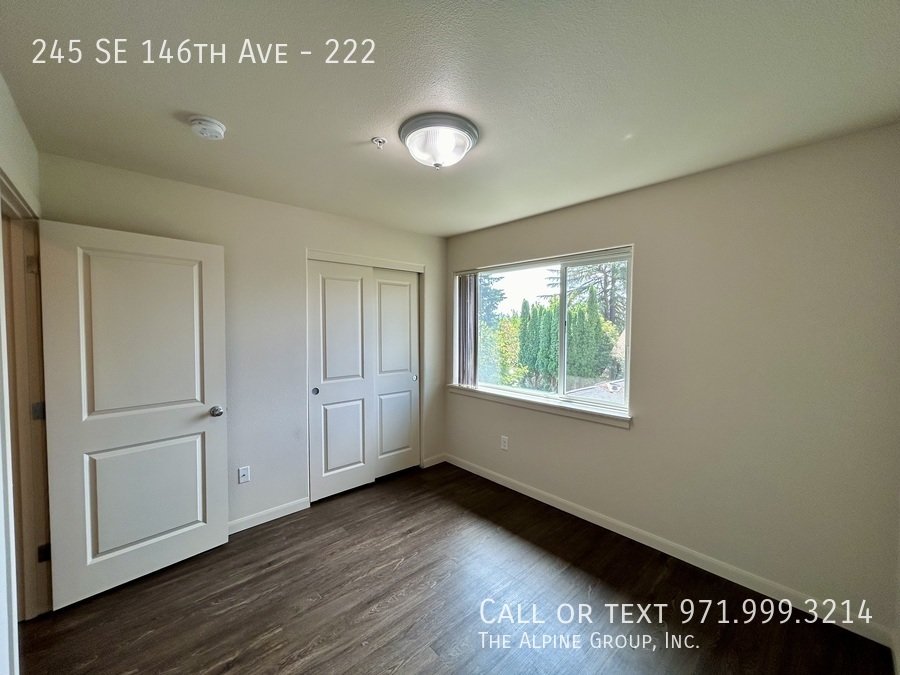 ONE MONTH FREE, Pet friendly, Washer/Dryer Included! property image