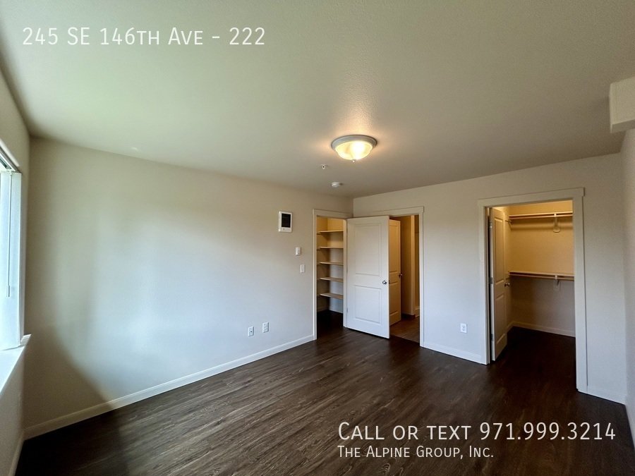 ONE MONTH FREE, Pet friendly, Washer/Dryer Included! property image