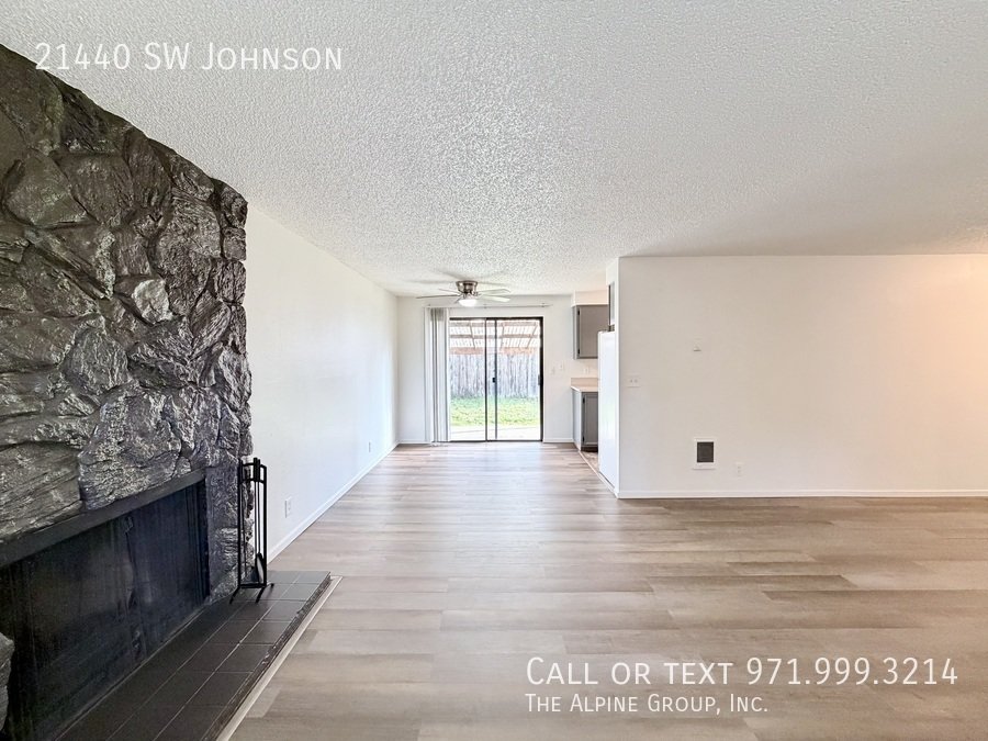 🌙 Peaceful 3BR w/ Window Seat & Fenced Yard! property image