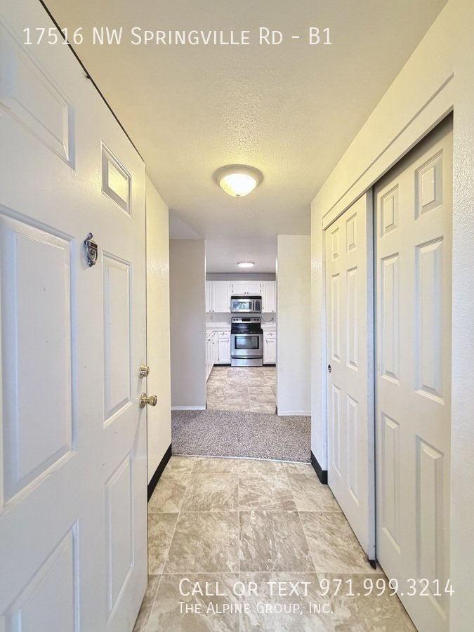 ✨ Modern 2BR at The Courtyards — Garage Included! property image