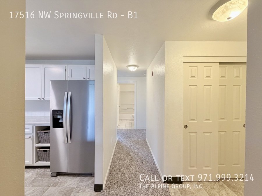 ✨ Modern 2BR at The Courtyards — Garage Included! property image