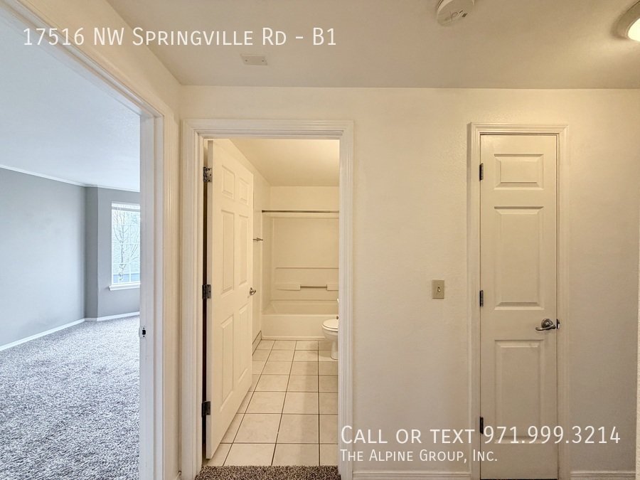 ✨ Modern 2BR at The Courtyards — Garage Included! property image