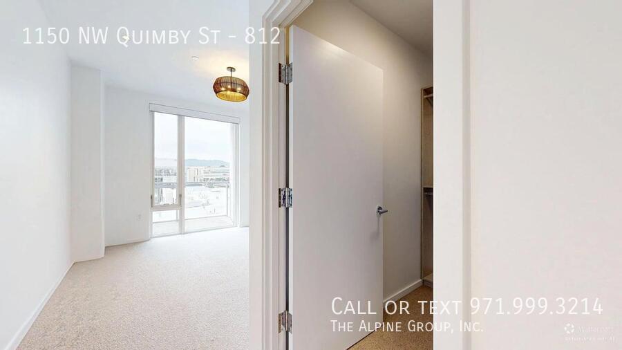 🏙️Light-Filled Condo with Views, Style & Comfort in North Pearl property image