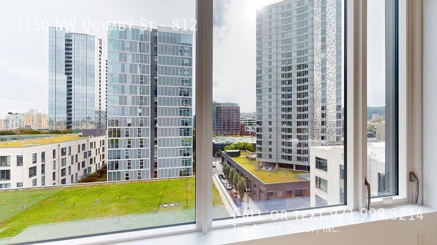 🏙️Light-Filled Condo with Views, Style & Comfort in North Pearl property image