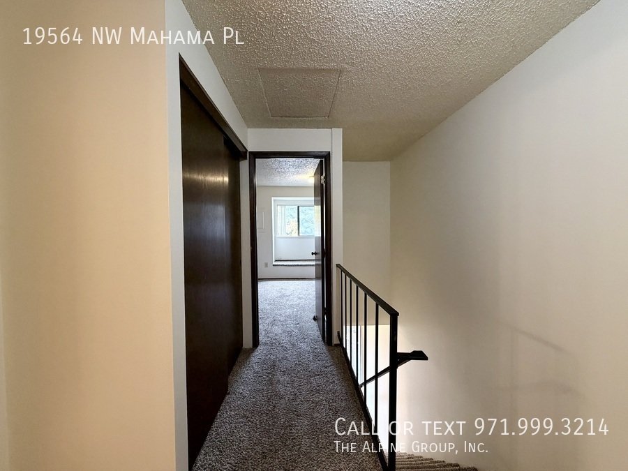 🌿 Bright Rock Creek Townhome property image