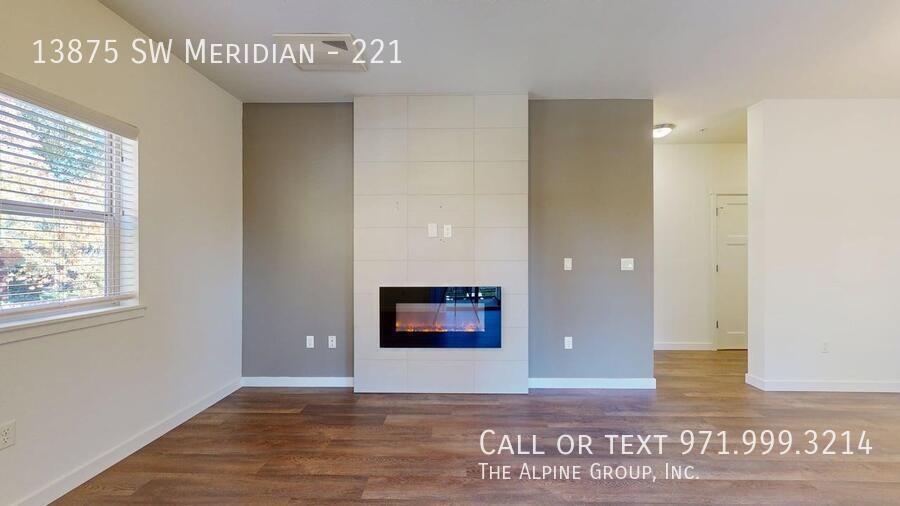 🌆Luxury Living Near Nike – A/C, Pool & More! property image