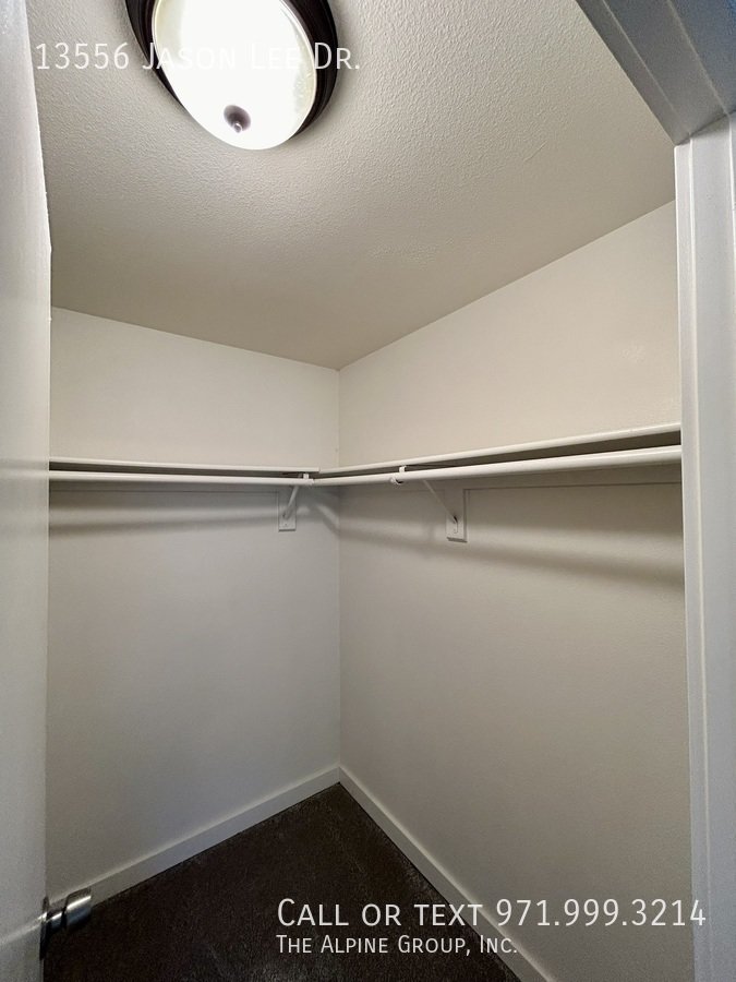 🪵 Cozy Oregon City Home with Spacious Private Deck property image