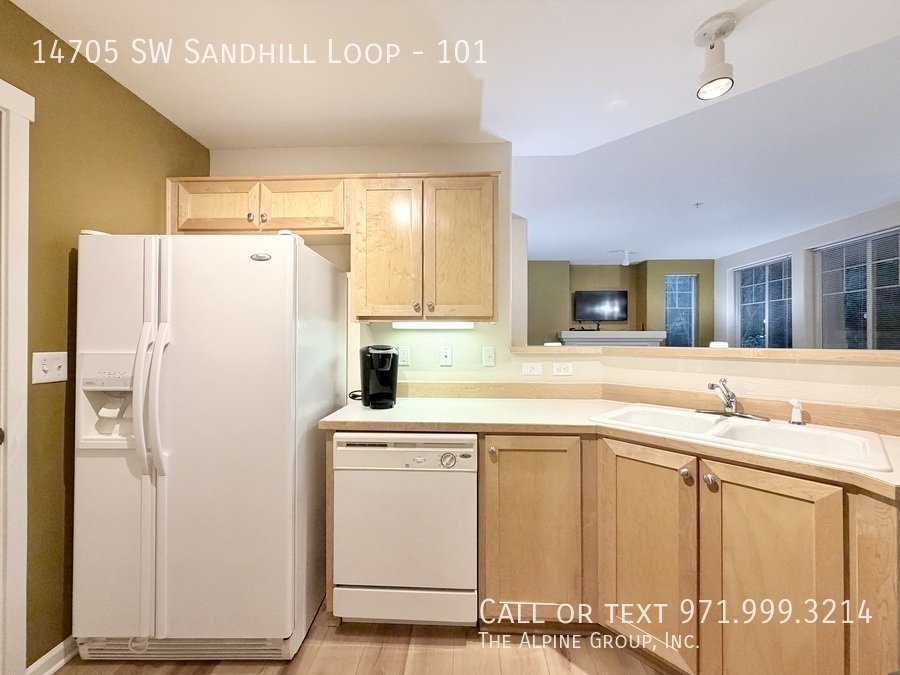 🌿 Peaceful One-Level Living in Progress Ridge! property image