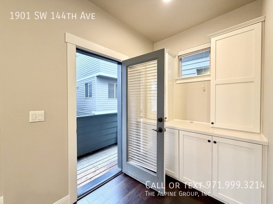 🌿 Gorgeous 4BR Home — Prime Location & 15-Month Lease! property image