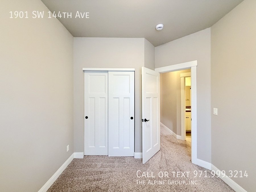 🌿 Gorgeous 4BR Home — Prime Location & 15-Month Lease! property image