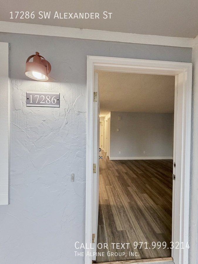 $300 OFF Deposit! On-Site Laundry + Modern 2BD 🧺 property image