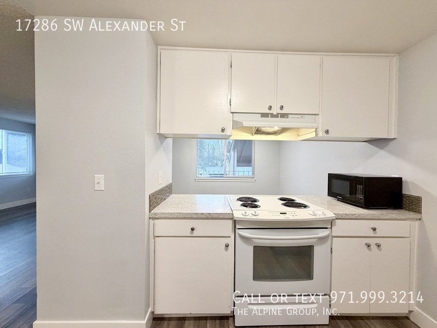 $300 OFF Deposit! On-Site Laundry + Modern 2BD 🧺 property image