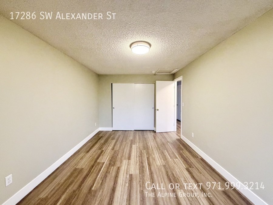 $300 OFF Deposit! On-Site Laundry + Modern 2BD 🧺 property image