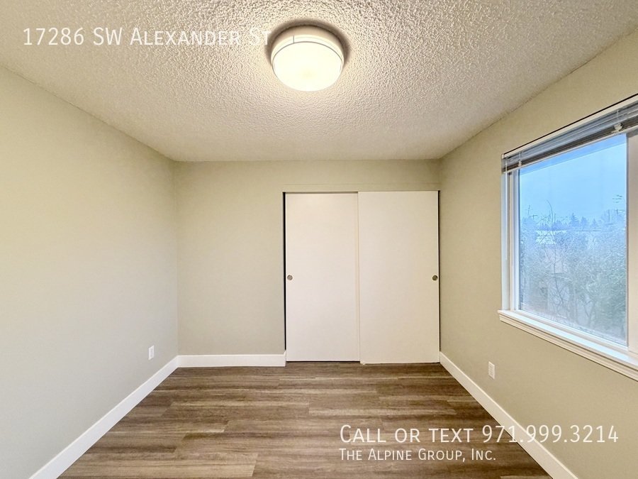 $300 OFF Deposit! On-Site Laundry + Modern 2BD 🧺 property image
