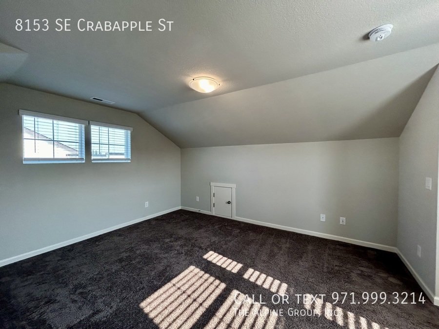 ✨ 15-Month Lease + $500 Off First Month - Modern Three-Bedroom Retreat With Smart Features property image